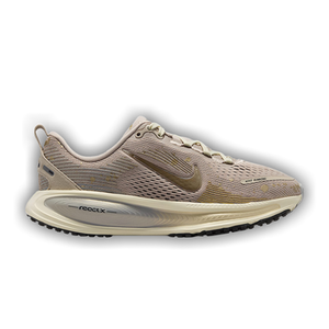 Nike Vomero 18 GS 'Cream Coconut Milk'
