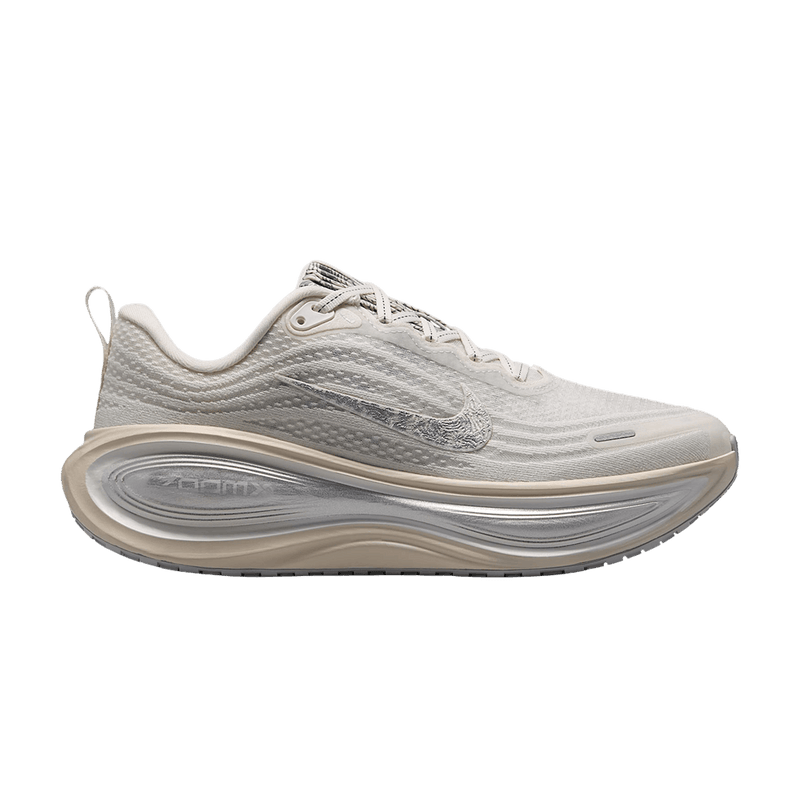 Nike Wmns Vomero Plus SE 'Phantom Grey Fog' IM8331 001