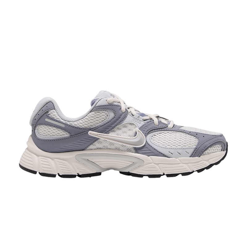 Nike Wmns V5 Rnr 'Off White Stealth' IO7801 101