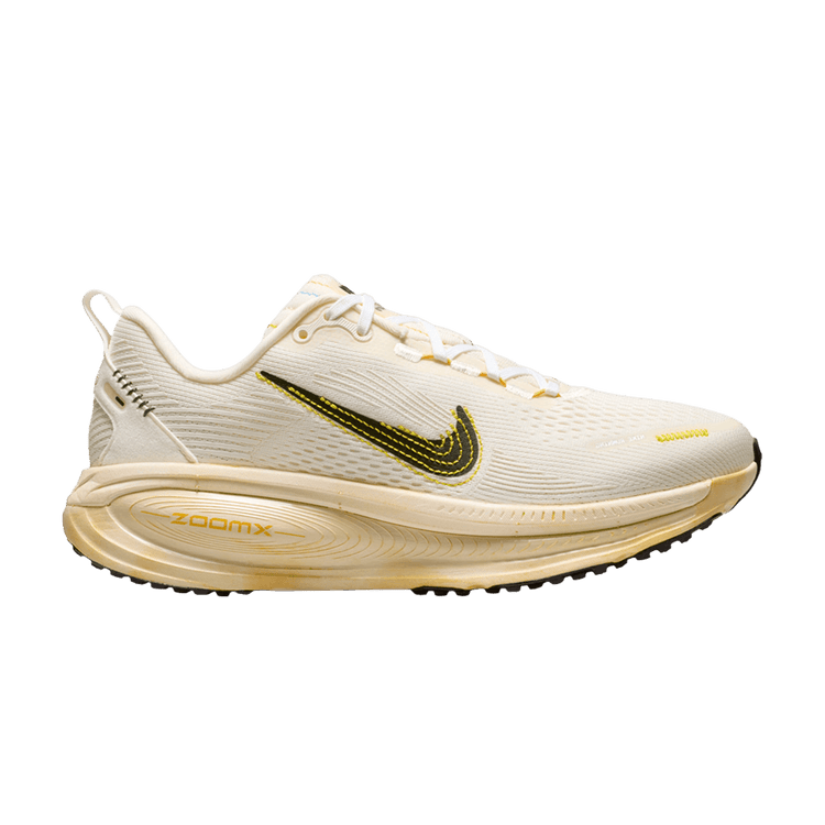 Nike Wmns Vomero 18 'Pale Ivory Black Coconut Milk' IQ1155 101
