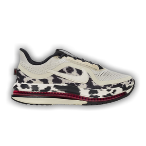 Nike Wmns Pegasus Premium 'Light Orewood Brown Black'