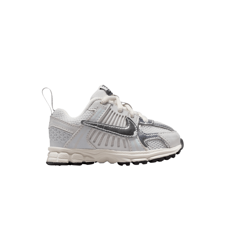 Nike Air Zoom Vomero 5 TD 'Photon Dust Gridiron Chrome' IR4588 001