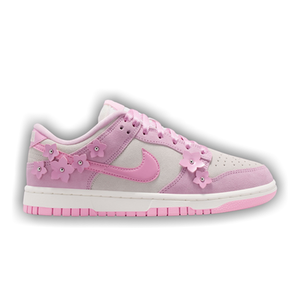 Nike Wmns Dunk Low 'Femme Pink Flower'