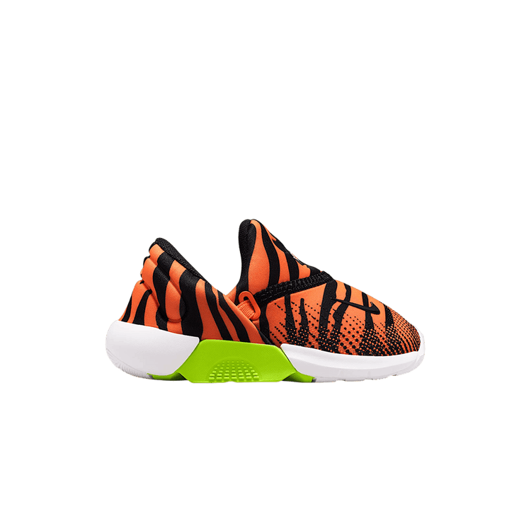 Nike Swoosh Go TD 'Total Orange Volt White Black' IV5719 810