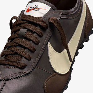 Nike Wmns Moon Shoe OG 'Baroque Brown'
