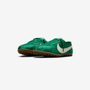 Nike Wmns Moon Shoe OG 'Malachite'