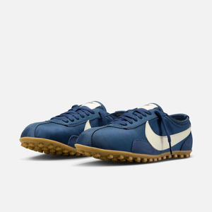 Nike Wmns Moon Shoe 'Midnight Navy Gum'
