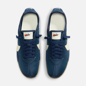 Nike Wmns Moon Shoe 'Midnight Navy Gum'