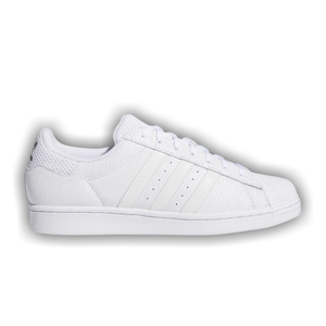 Vitória Mendonça x adidas Superstar ADV 'Textures of Street Skating'