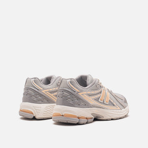 New Balance 1906 Big Kid 'Rain Cloud Peach Blossom'