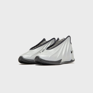 Nike GT Future 'Metallic Silver'