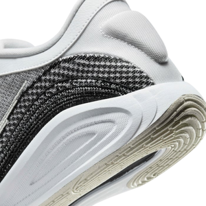 Nike GT Hustle Academy 'White Black Light Bone'