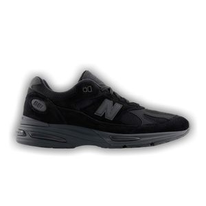 New Balance 991v2 Made in England 'Triple Black'