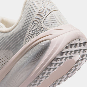 Nike Wmns Vomero 18 SE 'Phantom Summit White Grey Fog'