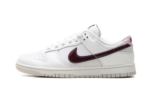 Nike Wmns Dunk Low 'Plum Chalk'