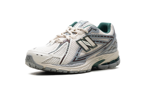 New Balance 1906R 'Linen Nightwatch Green'