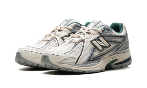 New Balance 1906R 'Linen Nightwatch Green'