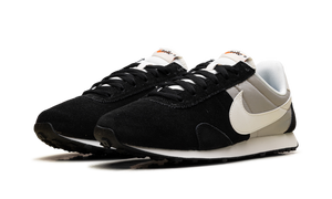 Nike Pre Montreal 17 'Black Sail Pale Grey'