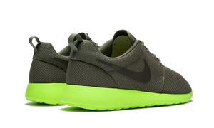 Nike Rosherun 'Tarp Green'